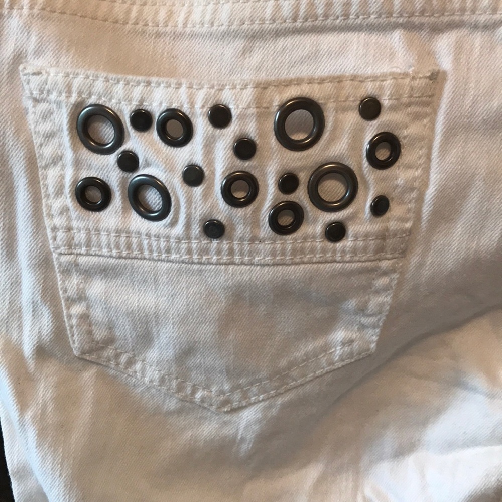 White pants - Picture 2 of 5